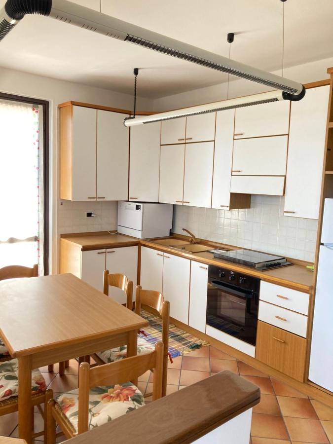 Garda Sunshine Apartment ตอสโกลาโน มาแดร์โน ภายนอก รูปภาพ