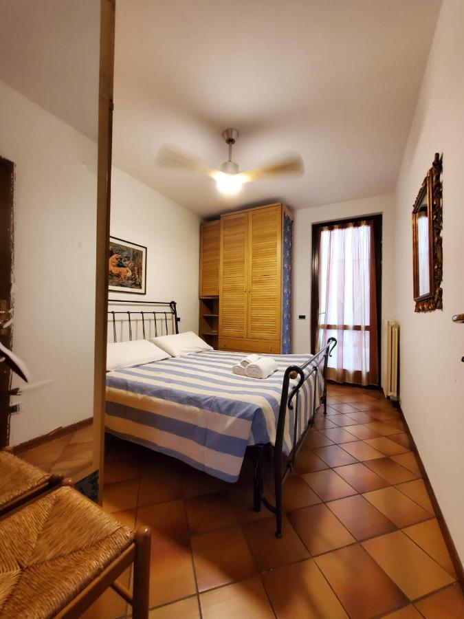 Garda Sunshine Apartment ตอสโกลาโน มาแดร์โน ภายนอก รูปภาพ